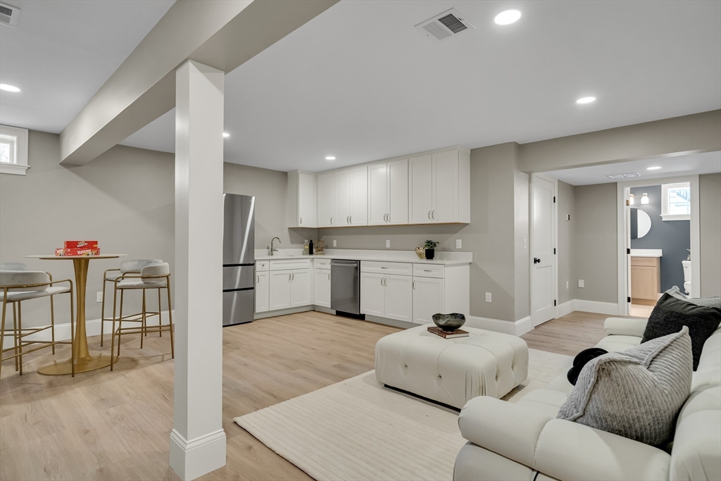 1 Cushing Street Lexington, MA 02420 - Photo 3 of 42