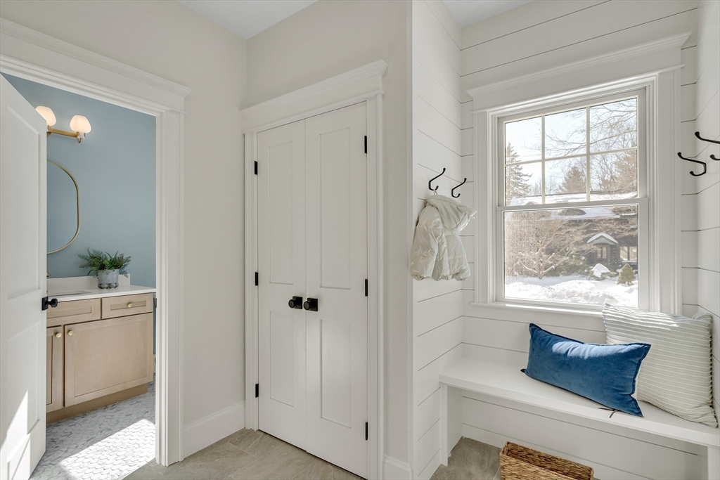 1 Cushing Street Lexington, MA 02420 - Photo 4 of 42