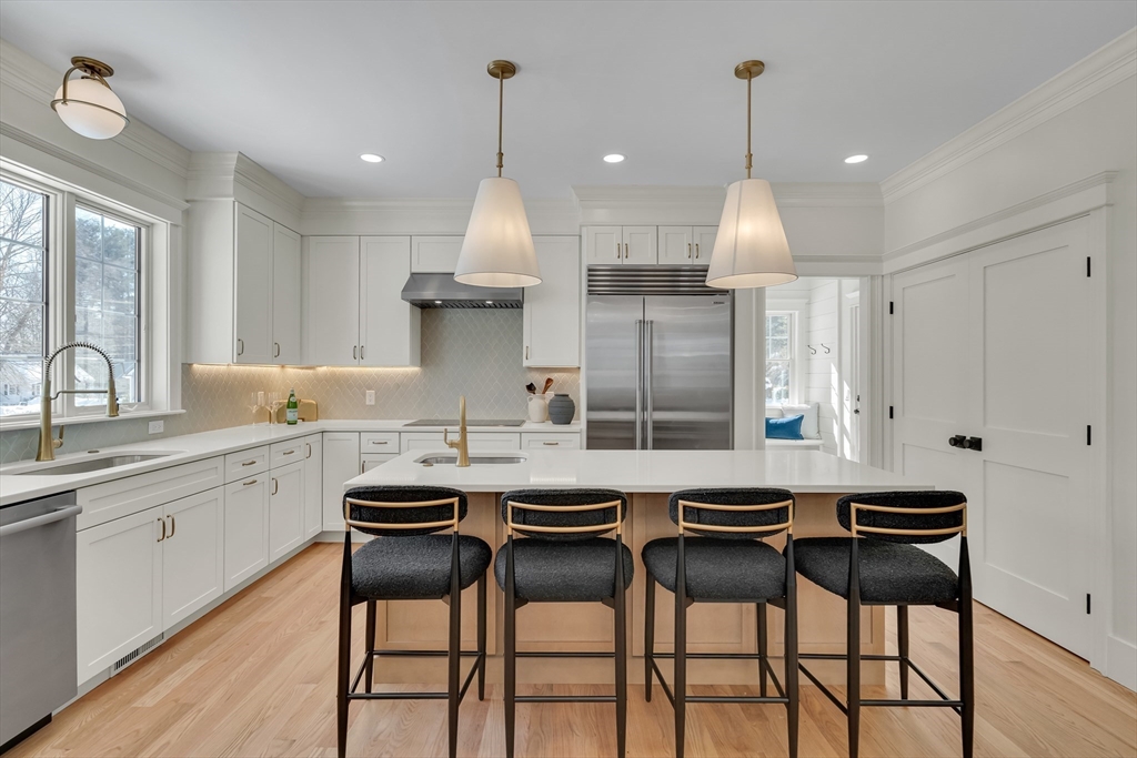 1 Cushing Street Lexington, MA 02420 - Photo 7 of 42