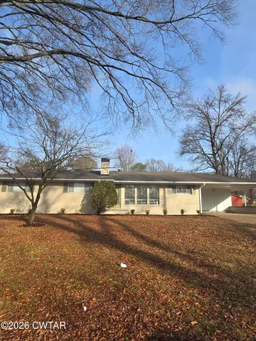 a view of an ocean with city view