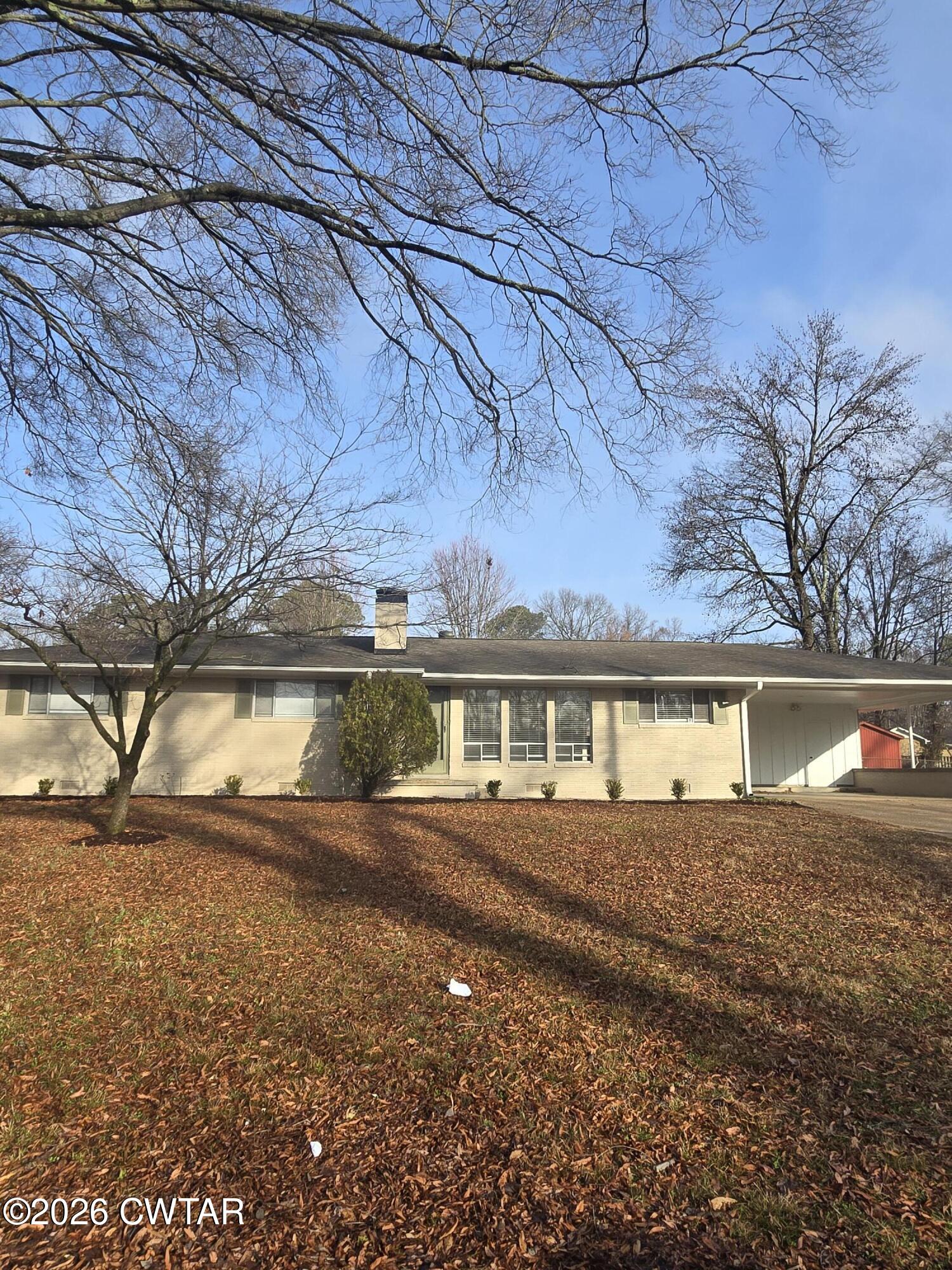 69 Lilac Lane Jackson, TN 38301 - Photo 2 of 23 a view of an ocean with city view