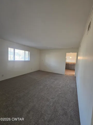 a view of empty room with window