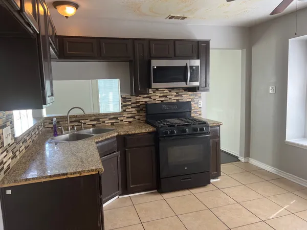 $1,850 | 6111 Quiet Village Court, Houston, TX 77053