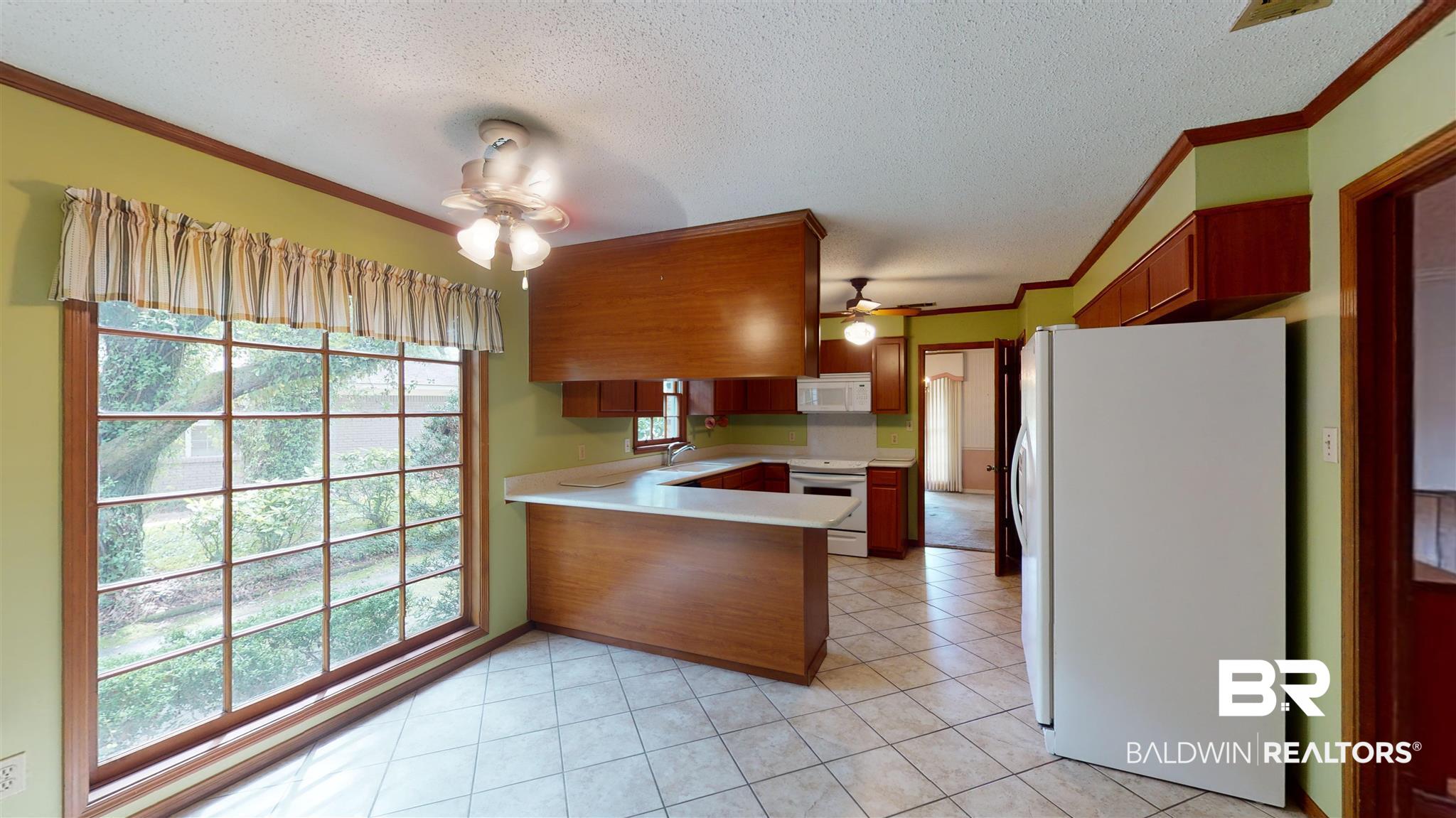 5758 Kingston Court Mobile, AL 36609 - Photo 8 of 25