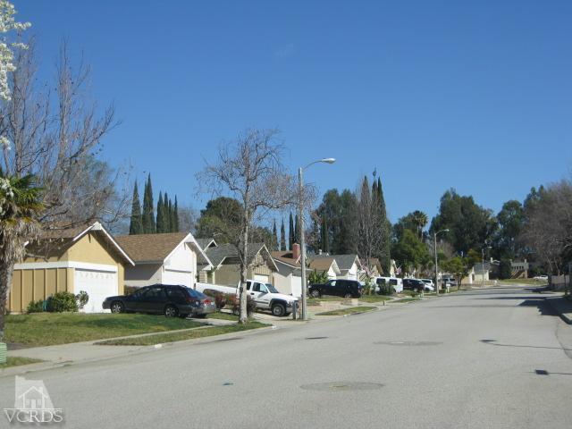 13343 Laurelhurst Road Moorpark, CA 93021 - Photo 6 of 36 a view of road and house