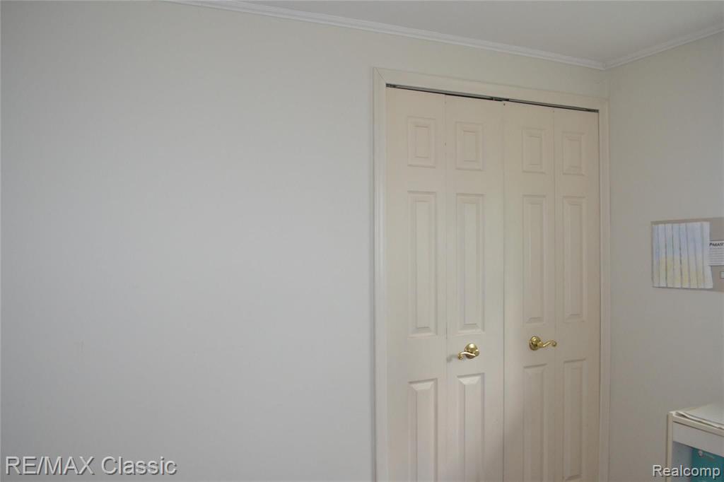 5729 Wedgewood Road Canton, MI 48187 - Photo 16 of 27 Gallery Image 16