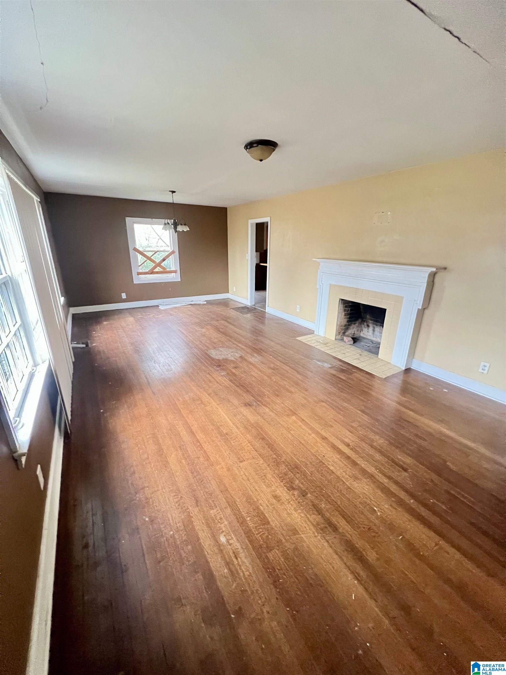 1212 Mims Street Southwest Birmingham, AL 35211 - Photo 3 of 16