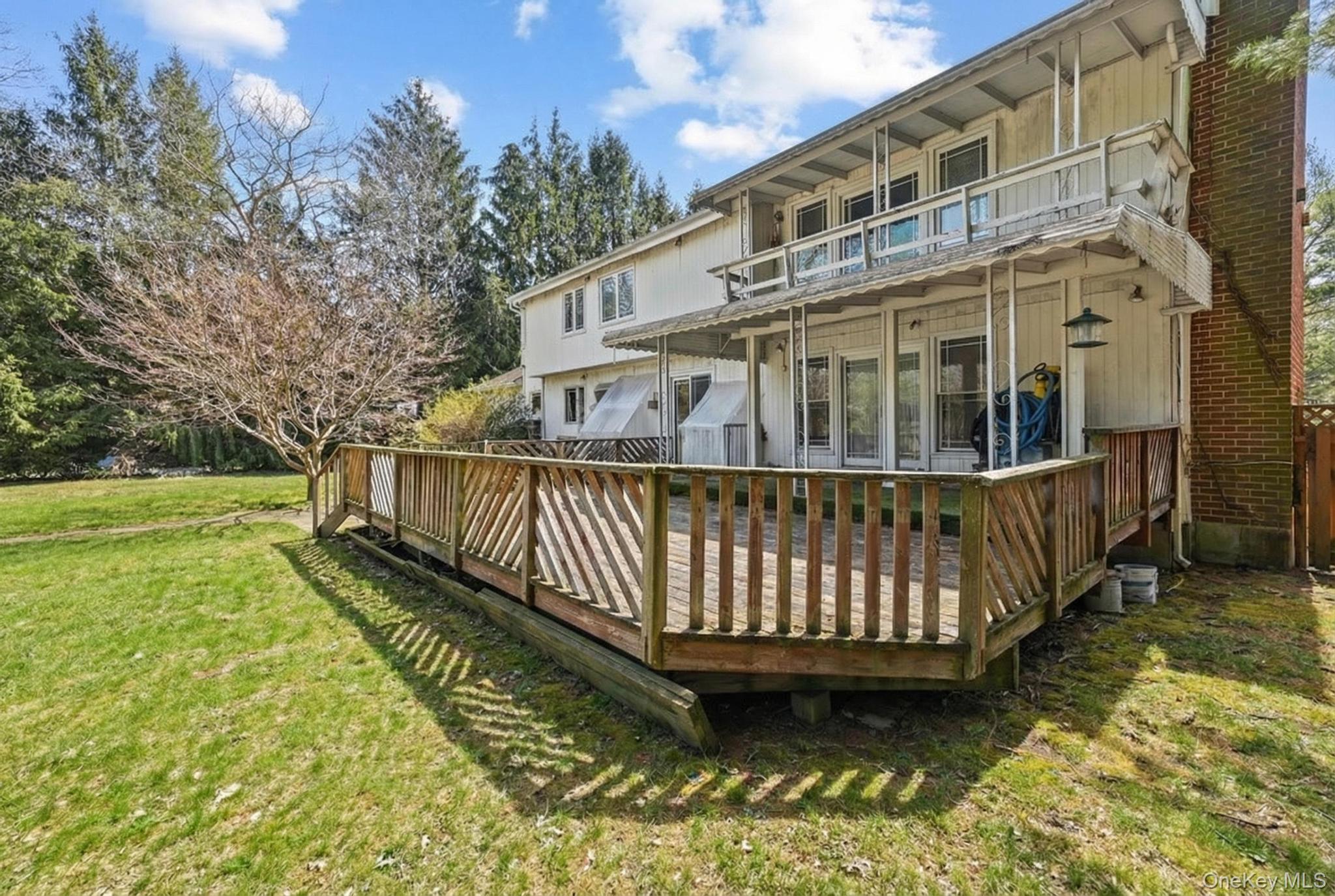 479 Half Hollow Road Dix Hills, NY 11746 - Photo 22 of 32