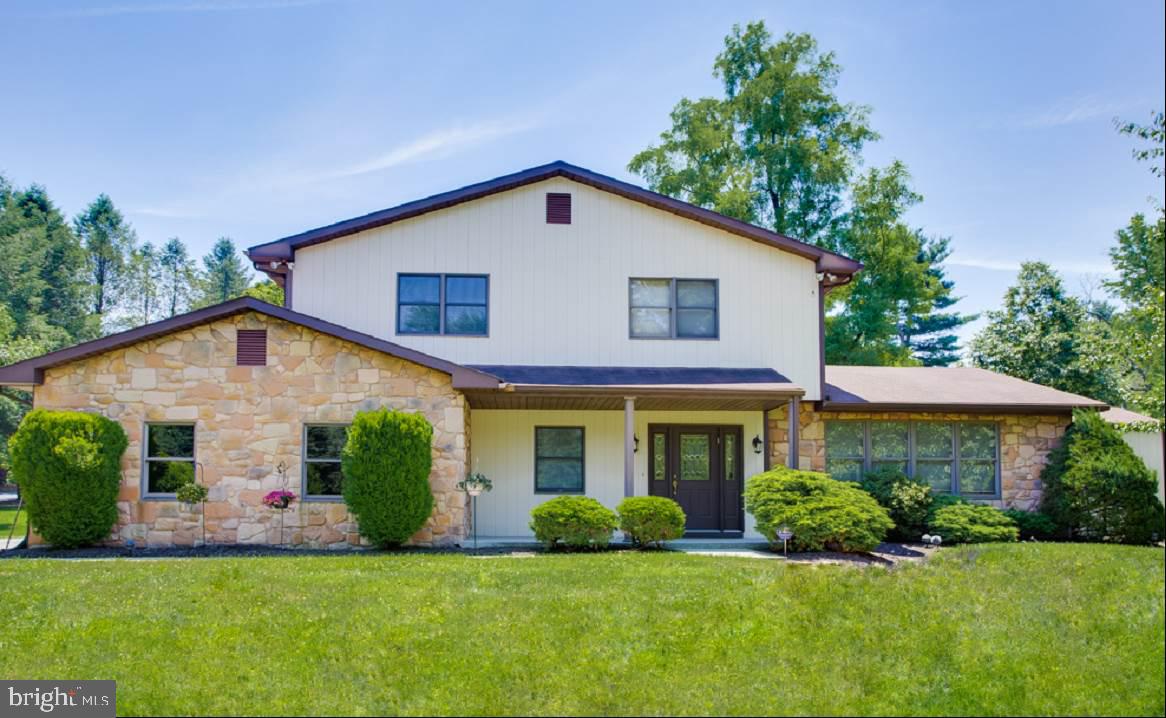 1705 Appletree Road Harrisburg, PA 17110 - Photo 1 of 25 Gallery Image 1