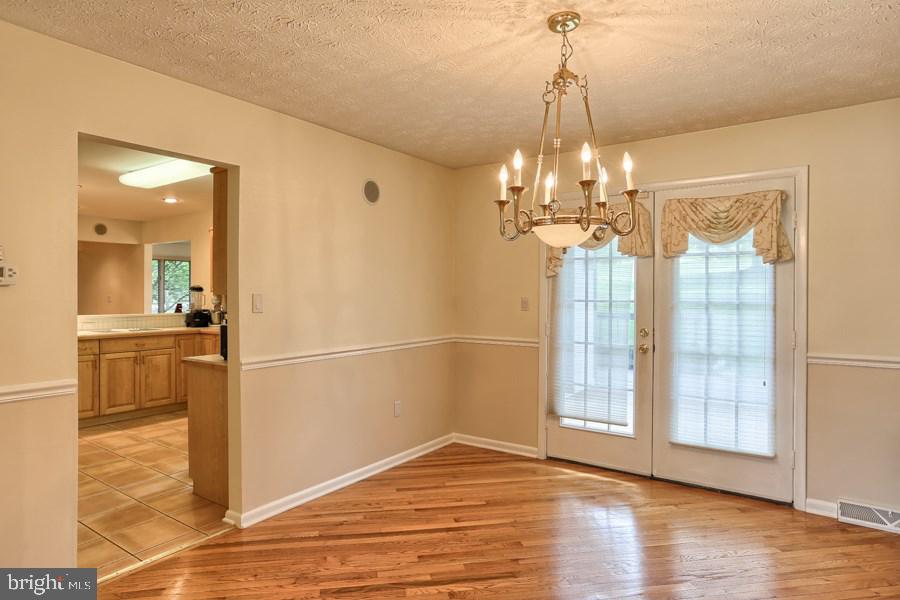 1705 Appletree Road Harrisburg, PA 17110 - Photo 5 of 25 Gallery Image 5