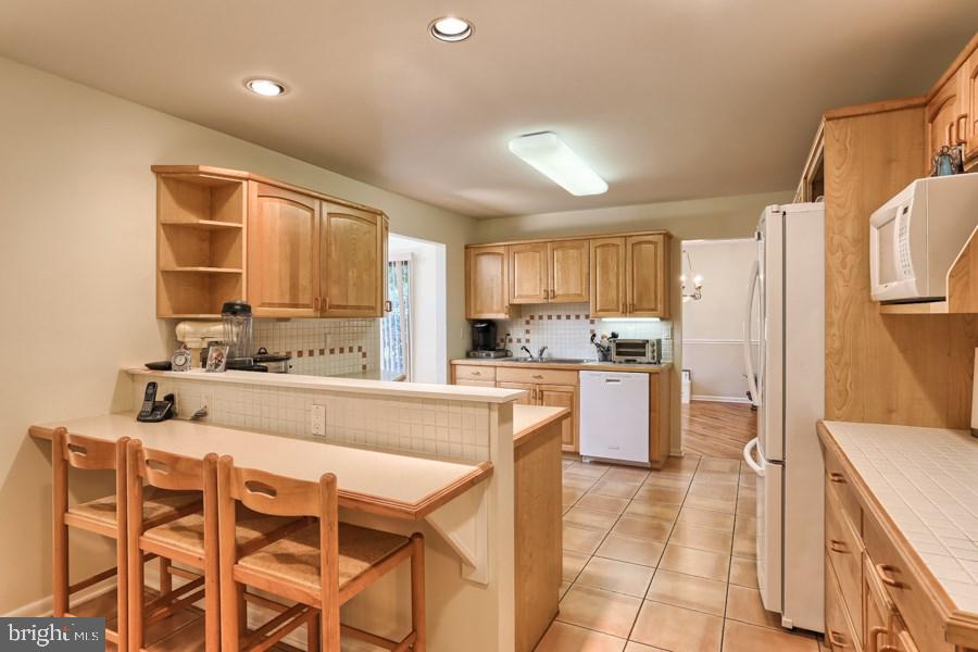 1705 Appletree Road Harrisburg, PA 17110 - Photo 6 of 25 Gallery Image 6