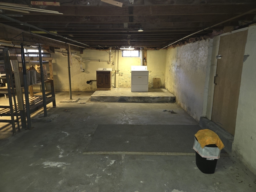 18 Fairview Avenue Dudley, MA 01571 - Photo 16 of 19