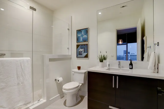 $5,500 | 4521 San Felipe Street, Unit 1804, Houston, TX 77027