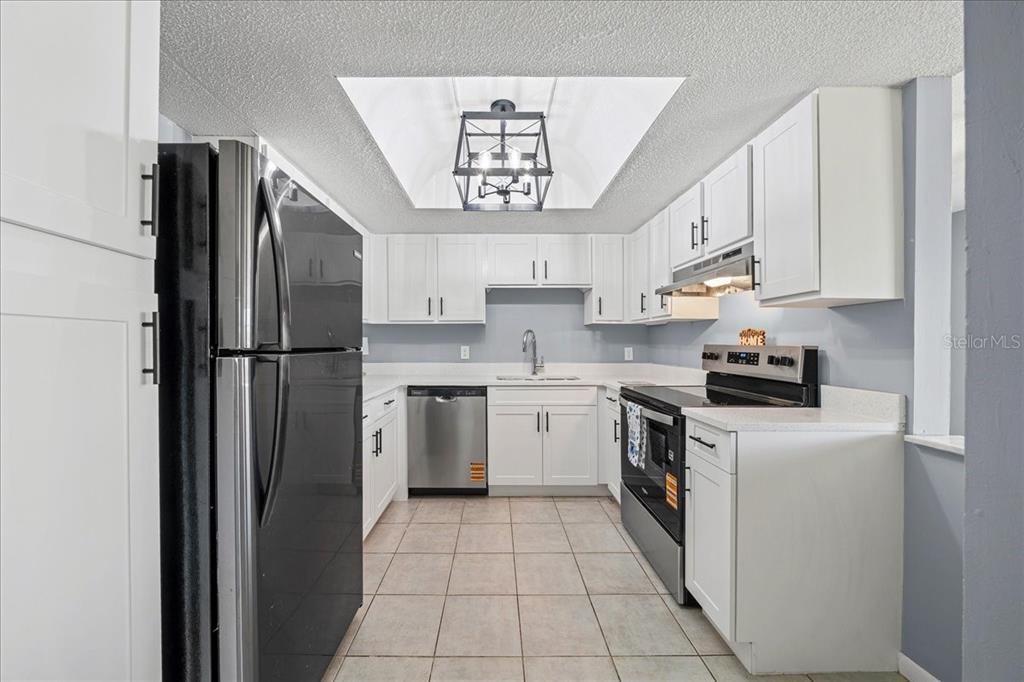 556 Fairways Circle, Unit B Ocala, FL 34472 - Photo 5 of 51