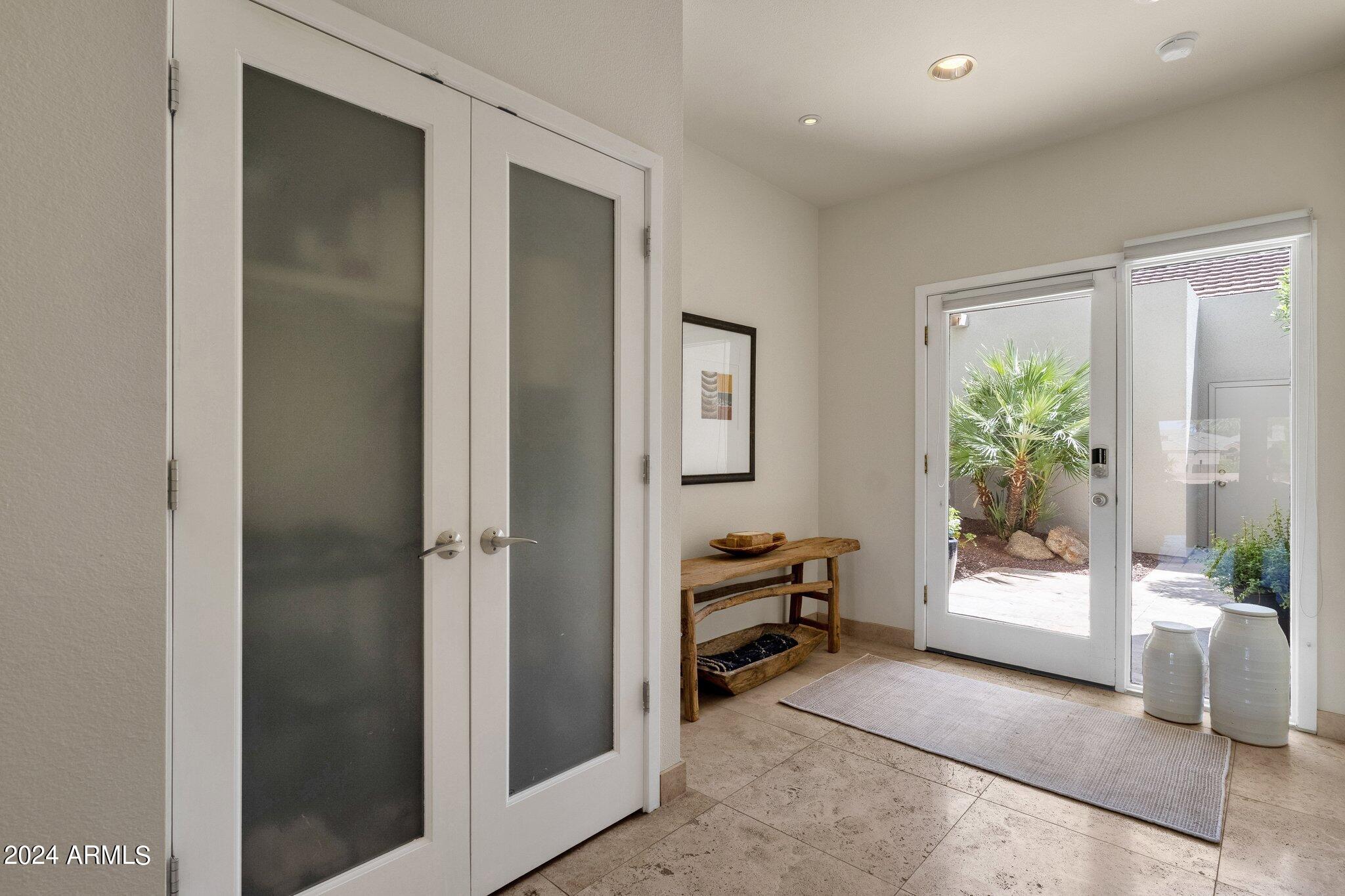 7700 East Gainey Ranch Road, Unit 146 Scottsdale, AZ 85258 - Photo 3 of 36 Foyer