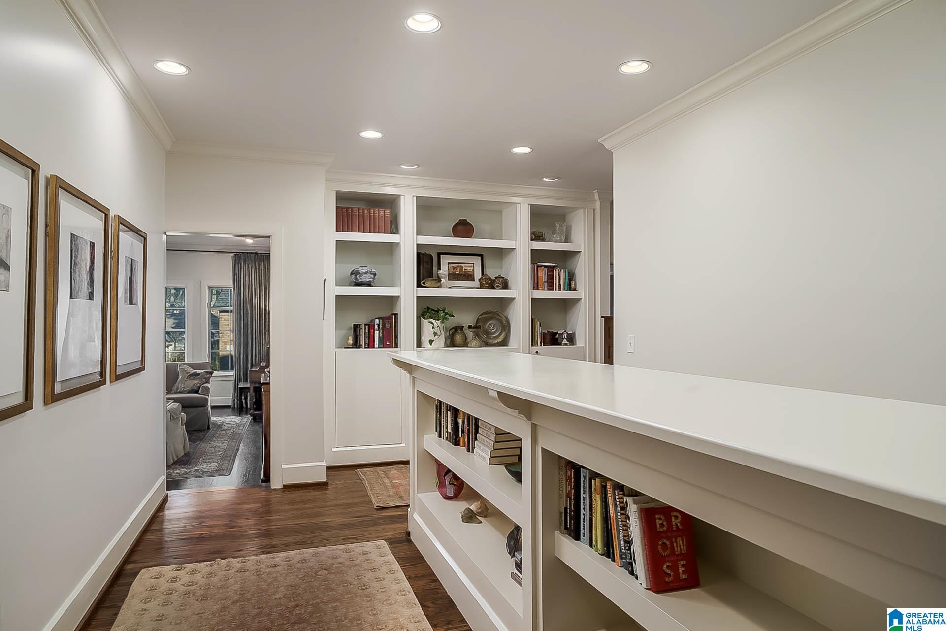 1815 Kensington Road Birmingham, AL 35209 - Photo 18 of 42