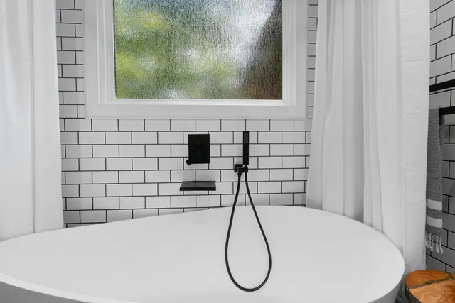 $609,500 | 1015 Red Oak Drive, Greenbrier, TN 37073