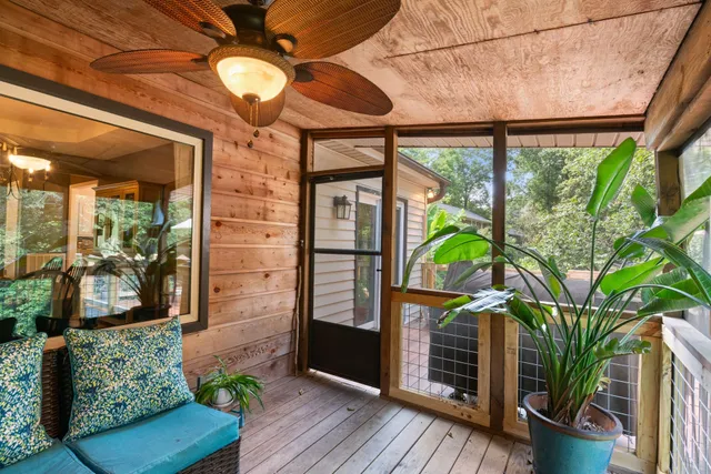 $609,500 | 1015 Red Oak Drive, Greenbrier, TN 37073