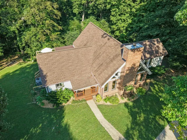 $609,500 | 1015 Red Oak Drive, Greenbrier, TN 37073