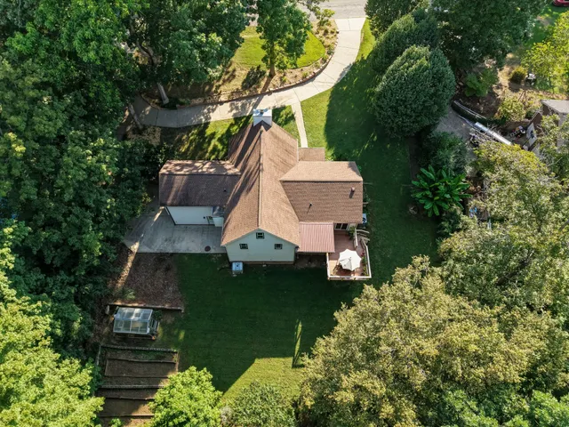 $609,500 | 1015 Red Oak Drive, Greenbrier, TN 37073