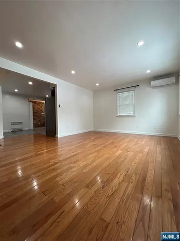 $3,300 | 99 Richmond Street, Unit 1, Lodi, NJ 07644