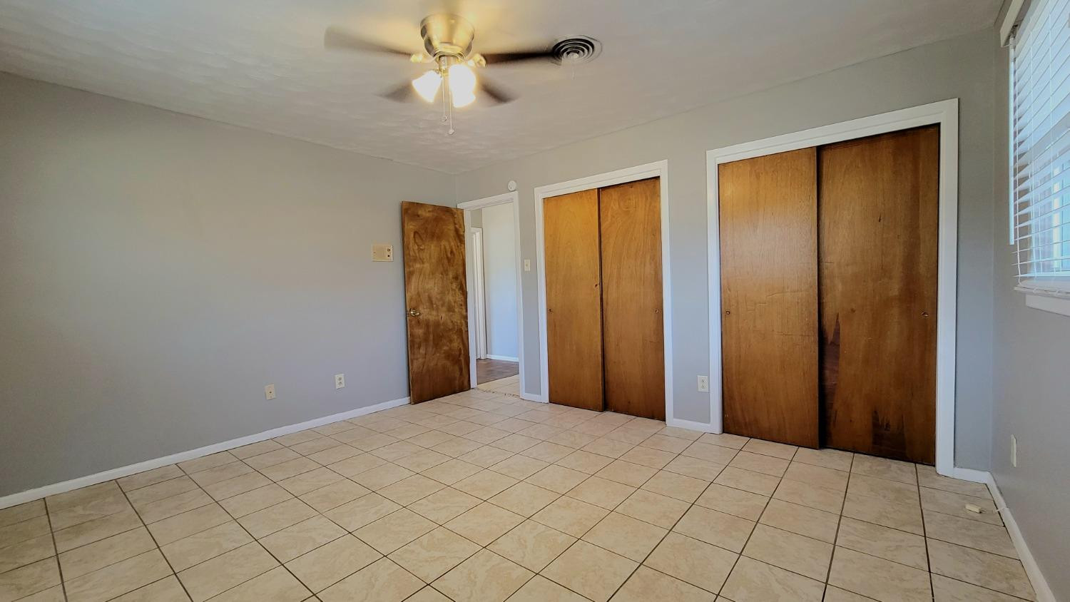 5430 13th Street Lubbock, TX 79416 - Photo 6 of 26 a view of an empty room
