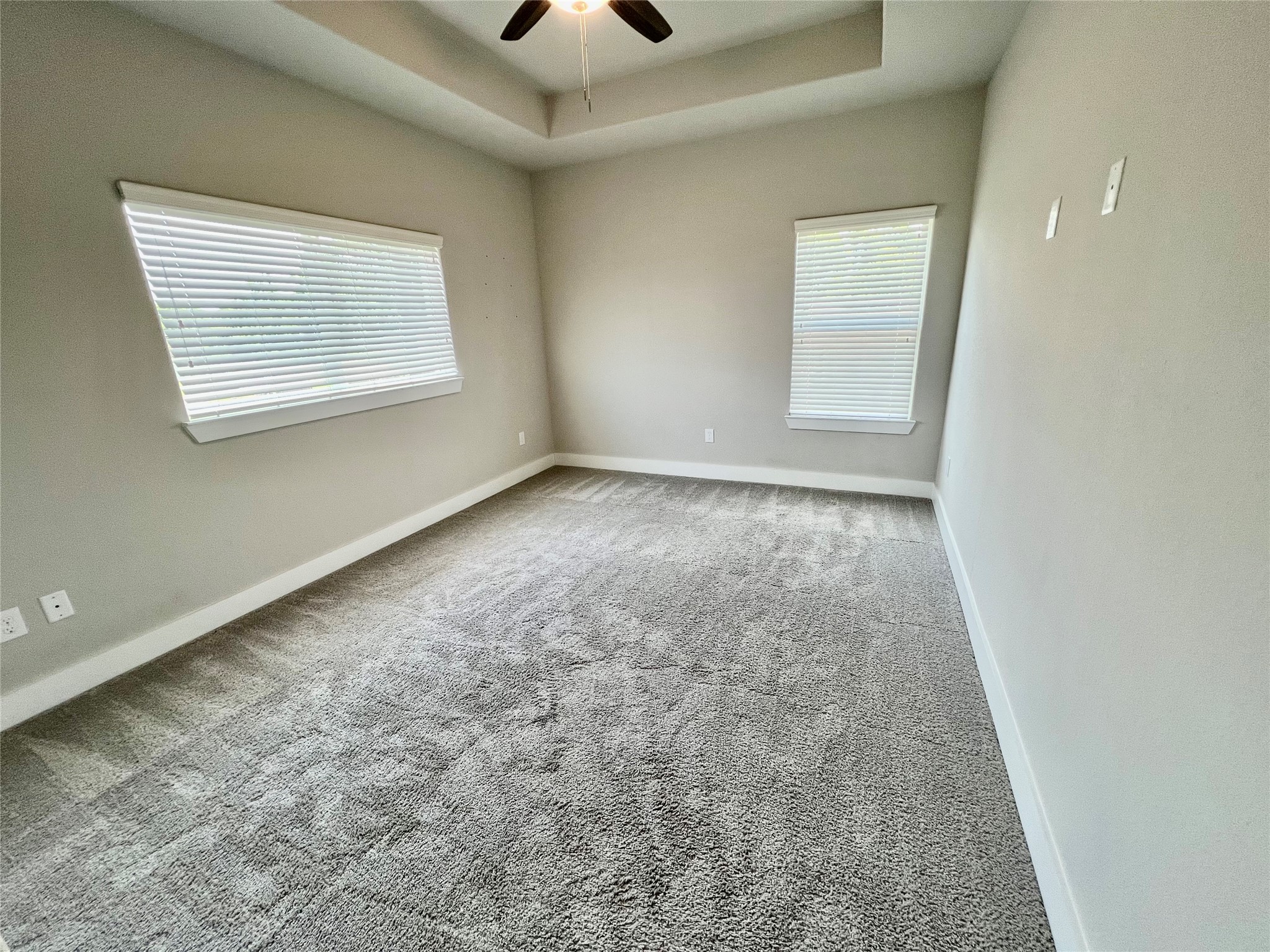 4301 Clover Street Houston, TX 77051 - Photo 26 of 31 an empty room with windows