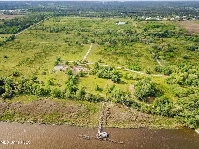$12,500,000 | 11191 Cazaubon Road, Bay St. Louis, MS 39520