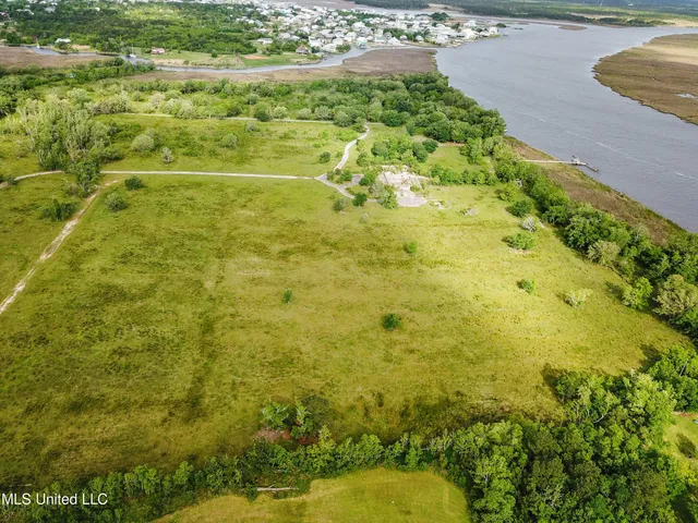 $12,500,000 | 11191 Cazaubon Road, Bay St. Louis, MS 39520