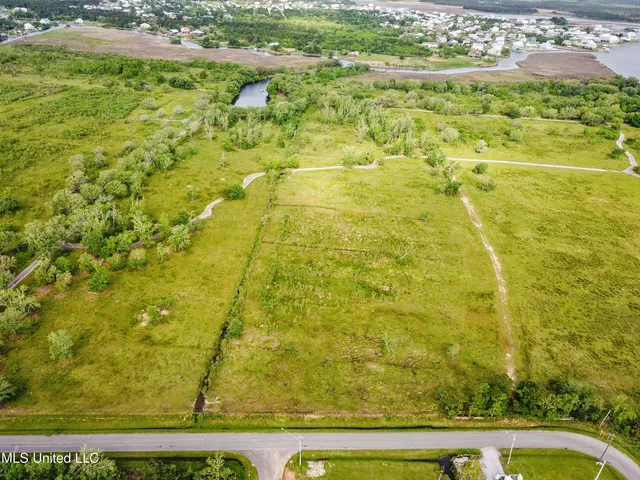 $12,500,000 | 11191 Cazaubon Road, Bay St. Louis, MS 39520