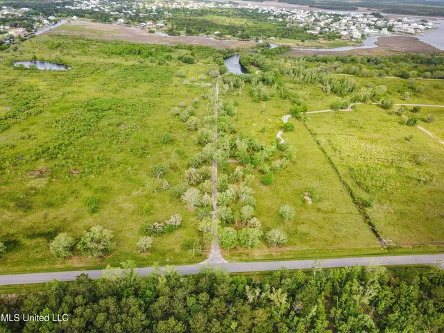 $12,500,000 | 11191 Cazaubon Road, Bay St. Louis, MS 39520