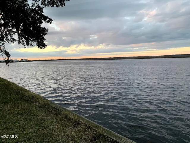 $12,500,000 | 11191 Cazaubon Road, Bay St. Louis, MS 39520