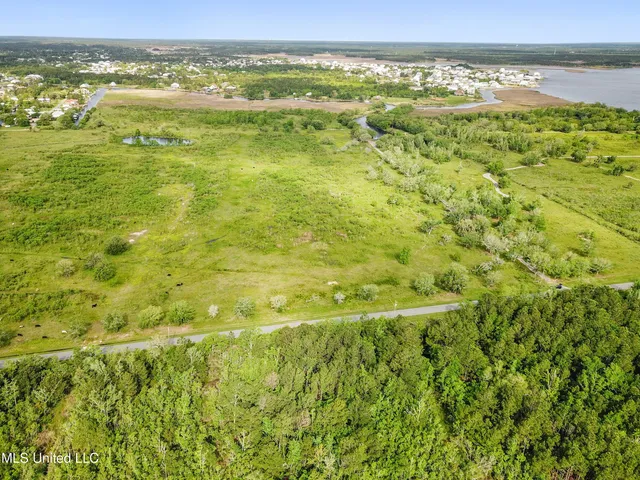 $12,500,000 | 11191 Cazaubon Road, Bay St. Louis, MS 39520