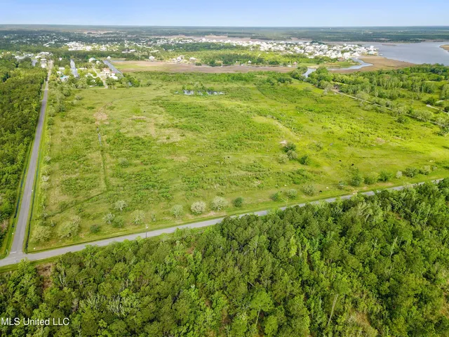 $12,500,000 | 11191 Cazaubon Road, Bay St. Louis, MS 39520