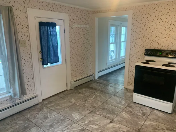 $1,795 | 36 Union Street, Somersworth, NH 03878