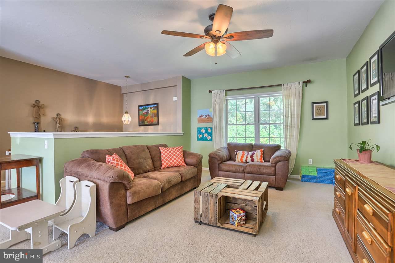 3721 Pleasant Valley Road York, PA 17406 - Photo 11 of 36 Gallery Image 11