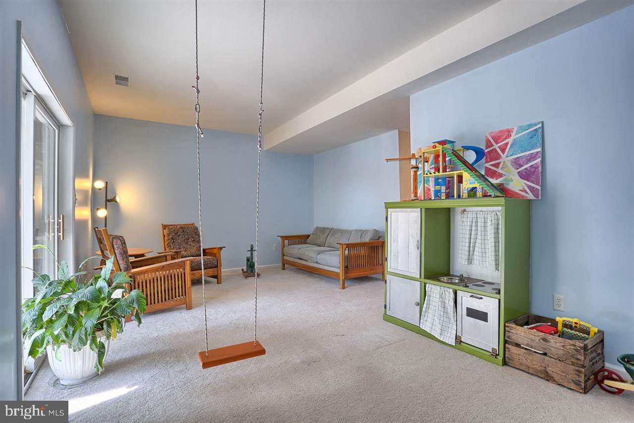 3721 Pleasant Valley Road York, PA 17406 - Photo 23 of 36 Gallery Image 23