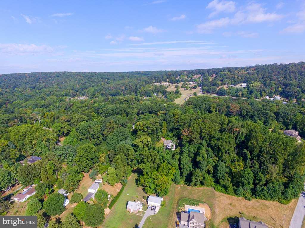 3721 Pleasant Valley Road York, PA 17406 - Photo 35 of 36 Gallery Image 35