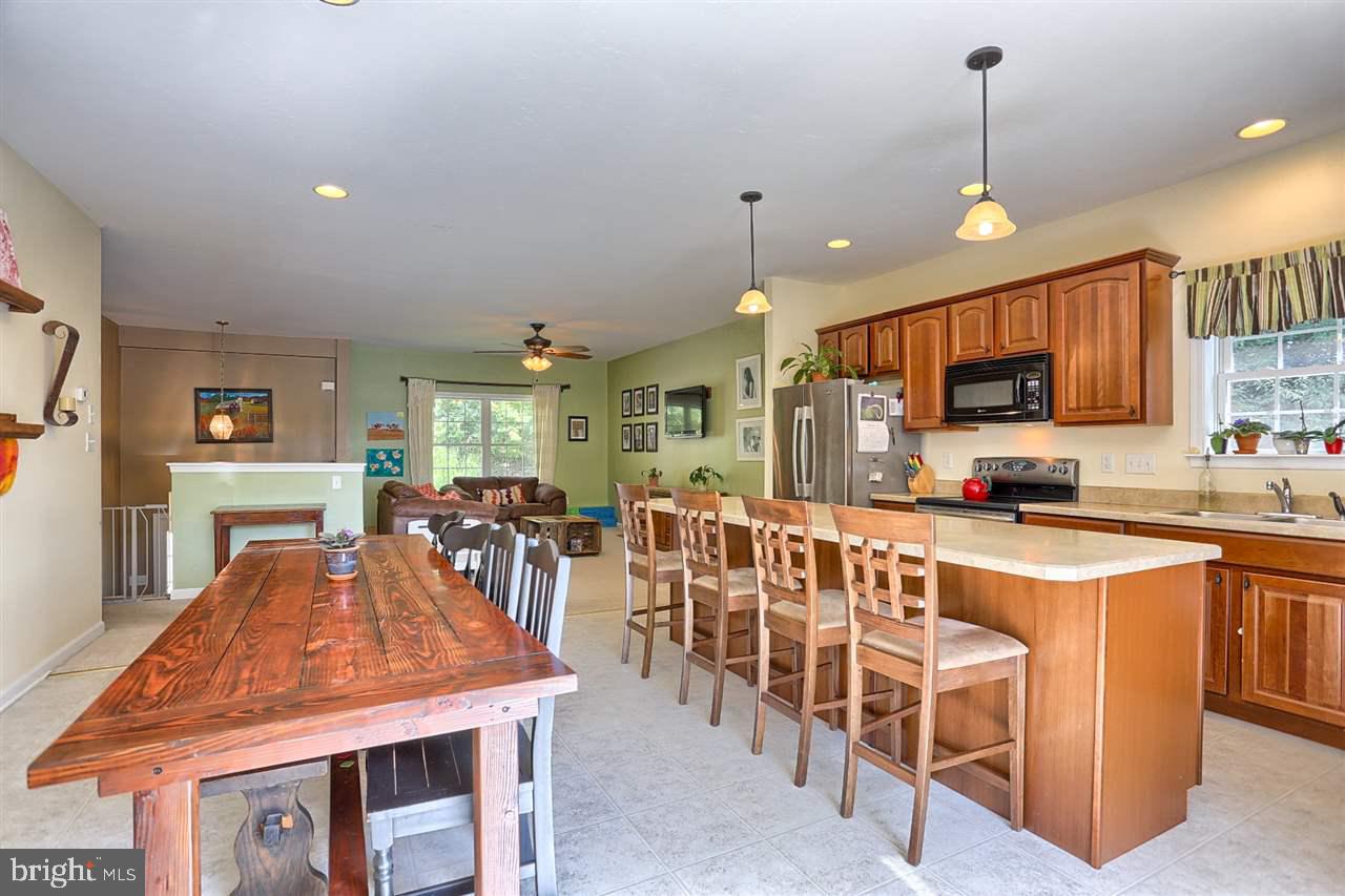 3721 Pleasant Valley Road York, PA 17406 - Photo 9 of 36 Gallery Image 9