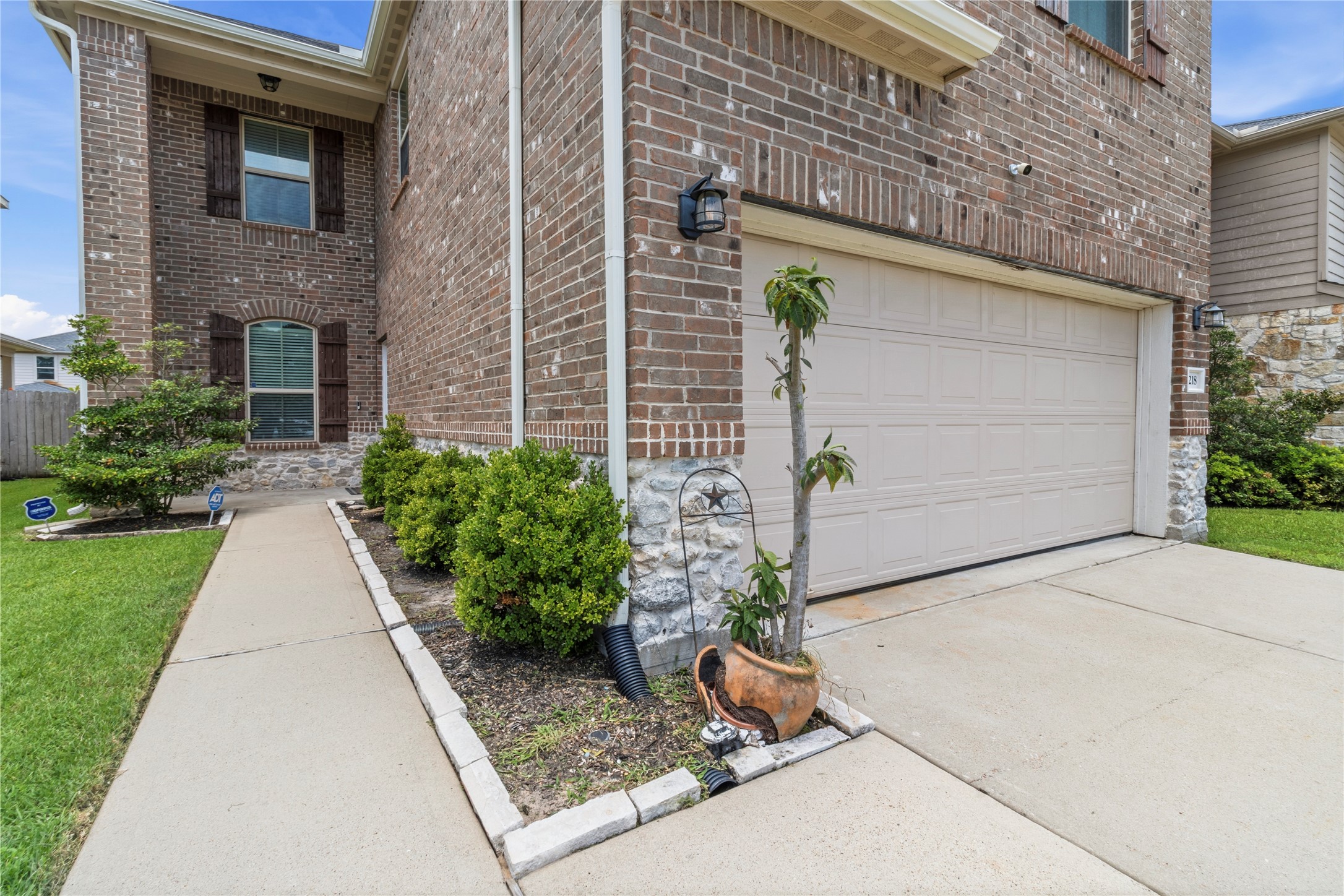 5218 Gulf Stream Lane Bacliff, TX 77518 - Photo 2 of 25