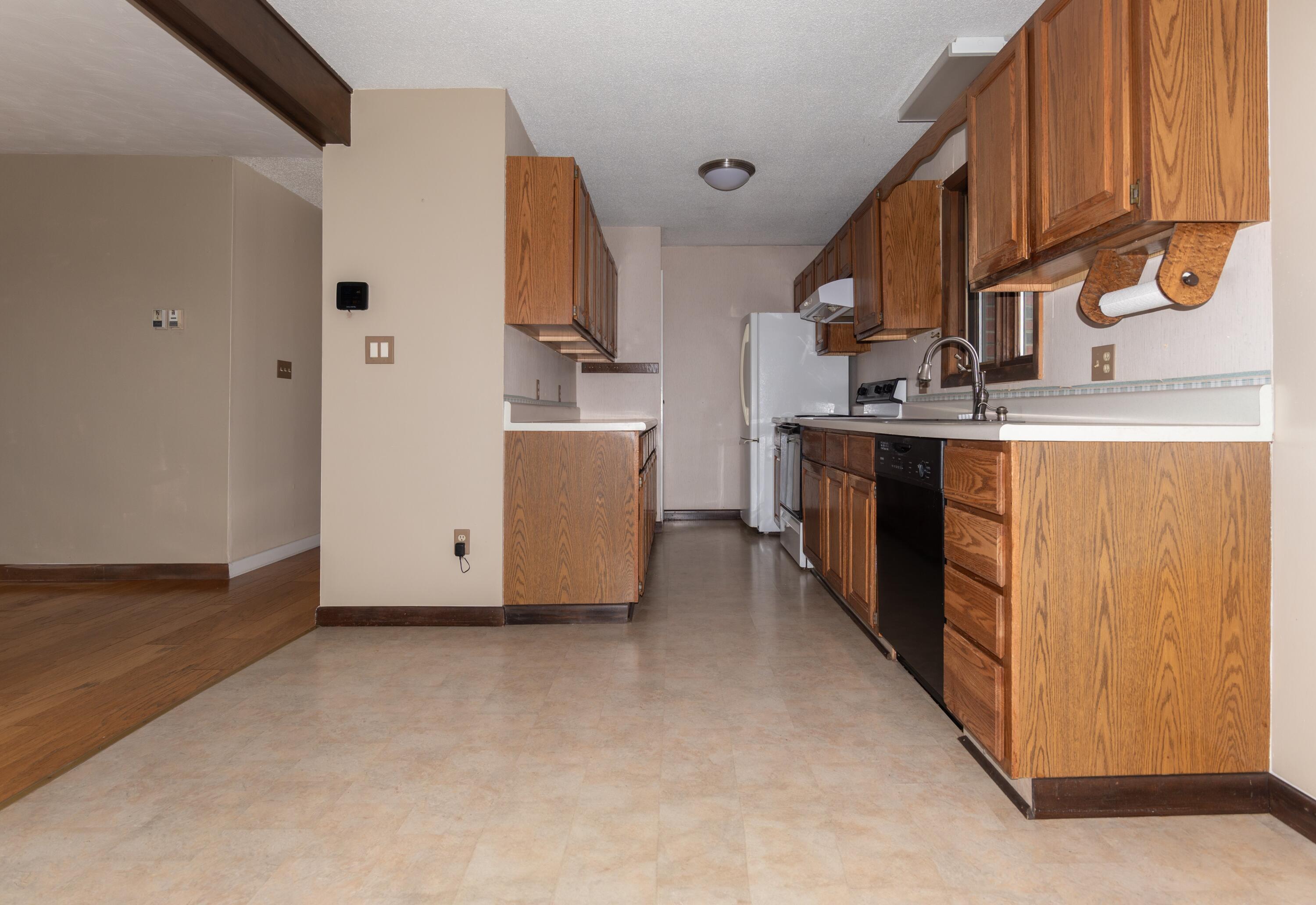 727 Beaulieu Road St. David, ME 04773 - Photo 23 of 39 Kitchen
