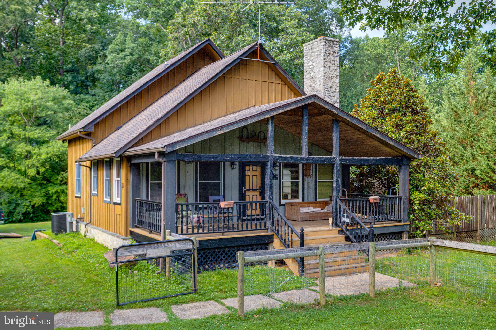 10 Clubhouse Road Delta, PA 17314 - Photo 2 of 70 Charming home nestled in nature's embrace.