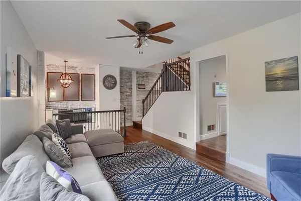 $379,900 | 102 Kressview Drive, Oakdale, PA 15071