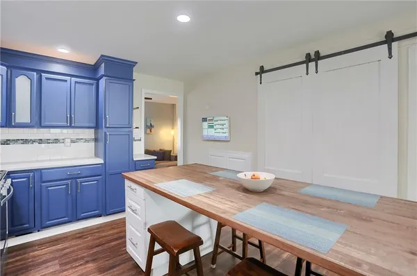 $379,900 | 102 Kressview Drive, Oakdale, PA 15071