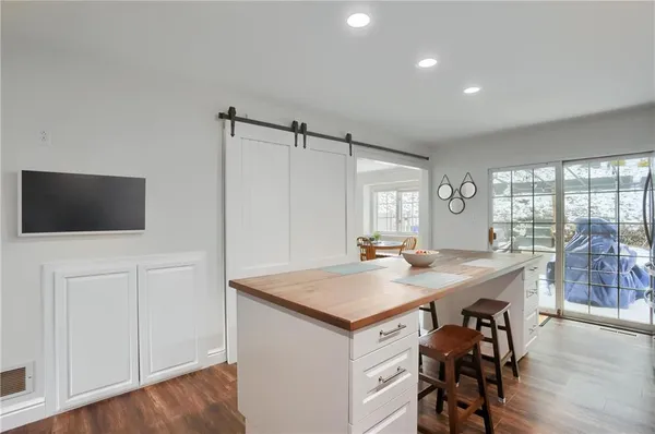 $379,900 | 102 Kressview Drive, Oakdale, PA 15071