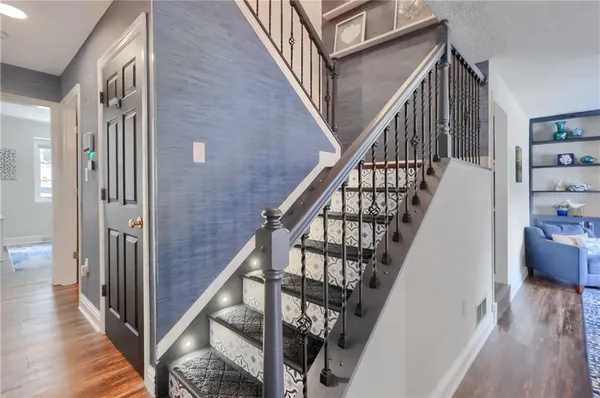 $379,900 | 102 Kressview Drive, Oakdale, PA 15071