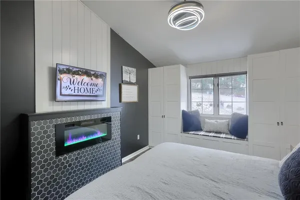 $379,900 | 102 Kressview Drive, Oakdale, PA 15071