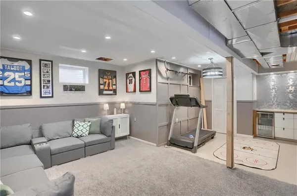 $379,900 | 102 Kressview Drive, Oakdale, PA 15071