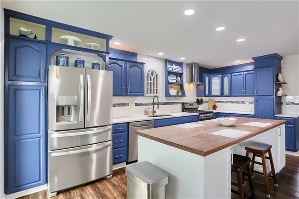 $379,900 | 102 Kressview Drive, Oakdale, PA 15071