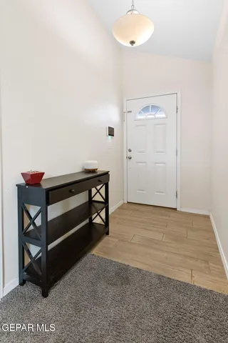 a view of livingroom with furniture